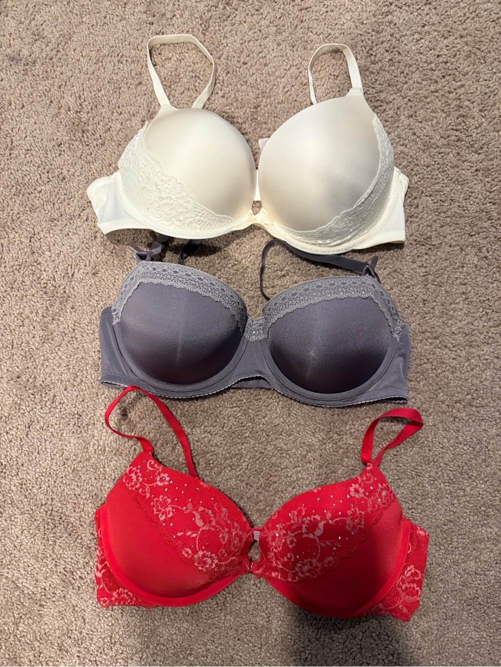 Trio of 38C push up bras in Ivory, Gray, Red